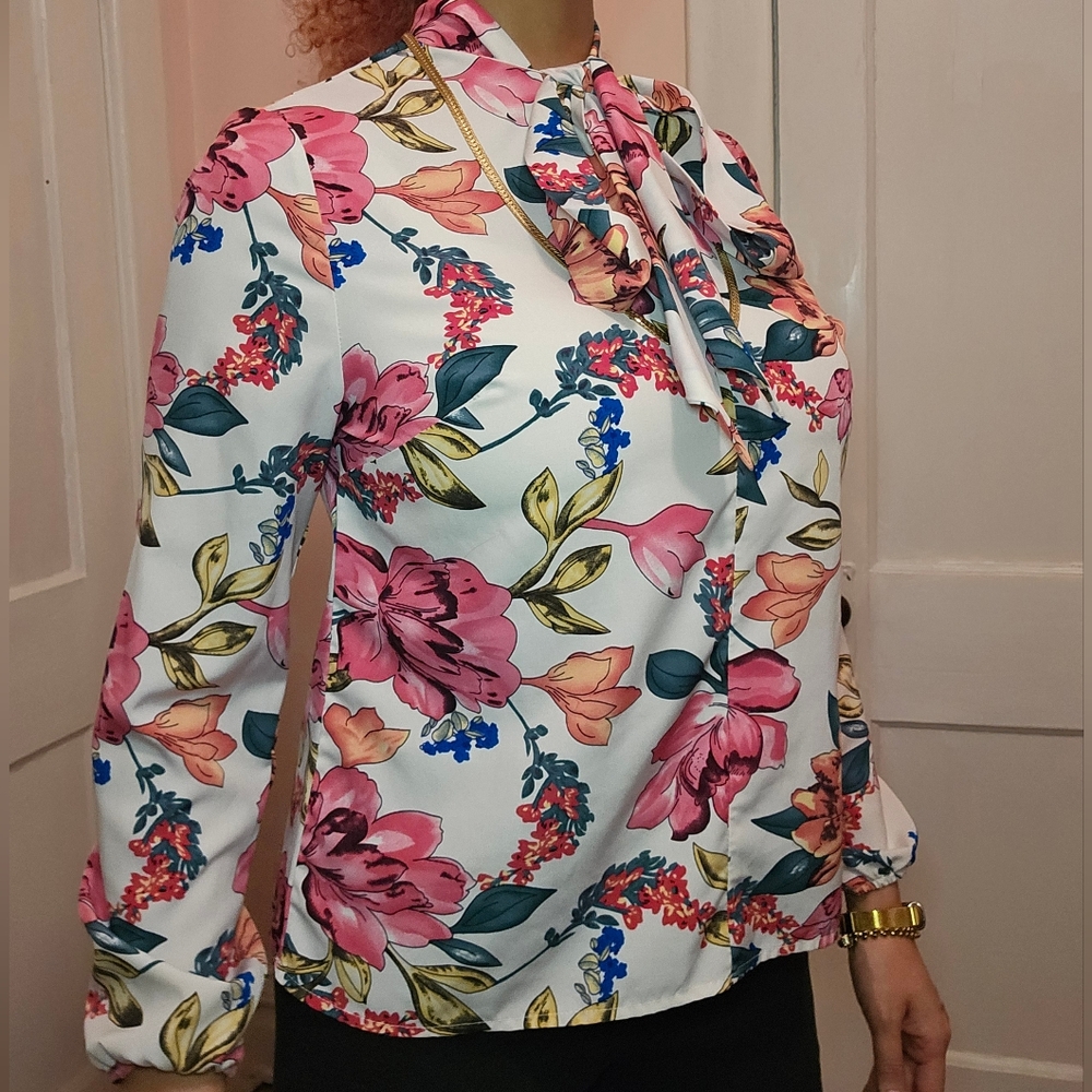 Floral Print Blouse with Bow Tie
